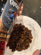 Load image into Gallery viewer, 450ml Tub of Rum &amp; Raisin Ice Cream
